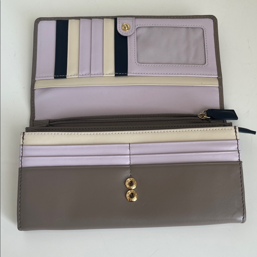Radley London Wallet with Embossed Dog Logo - Picture 2 of 6